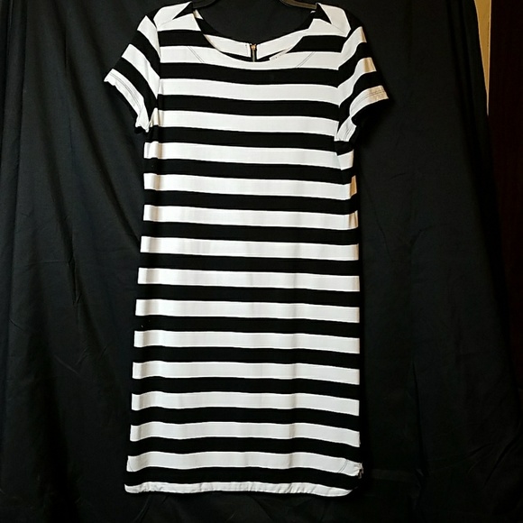 Philosophy Dresses & Skirts - PRICE DROP💲💲 PIhilosophy T-shirt Dress